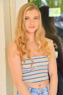 Harlow's spicy nude gallery