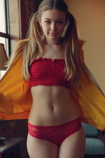 Lana Lea's Nude Picture