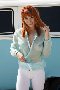 Penelope Lynn's Nude Picture